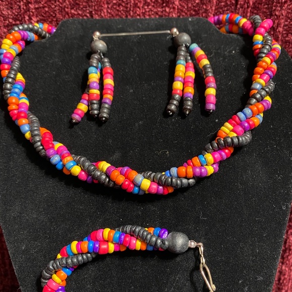 Colorful Beadwork Jewelry Set - Picture 2 of 5